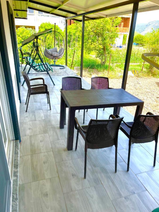 דלמן Airport Guest House מראה חיצוני תמונה